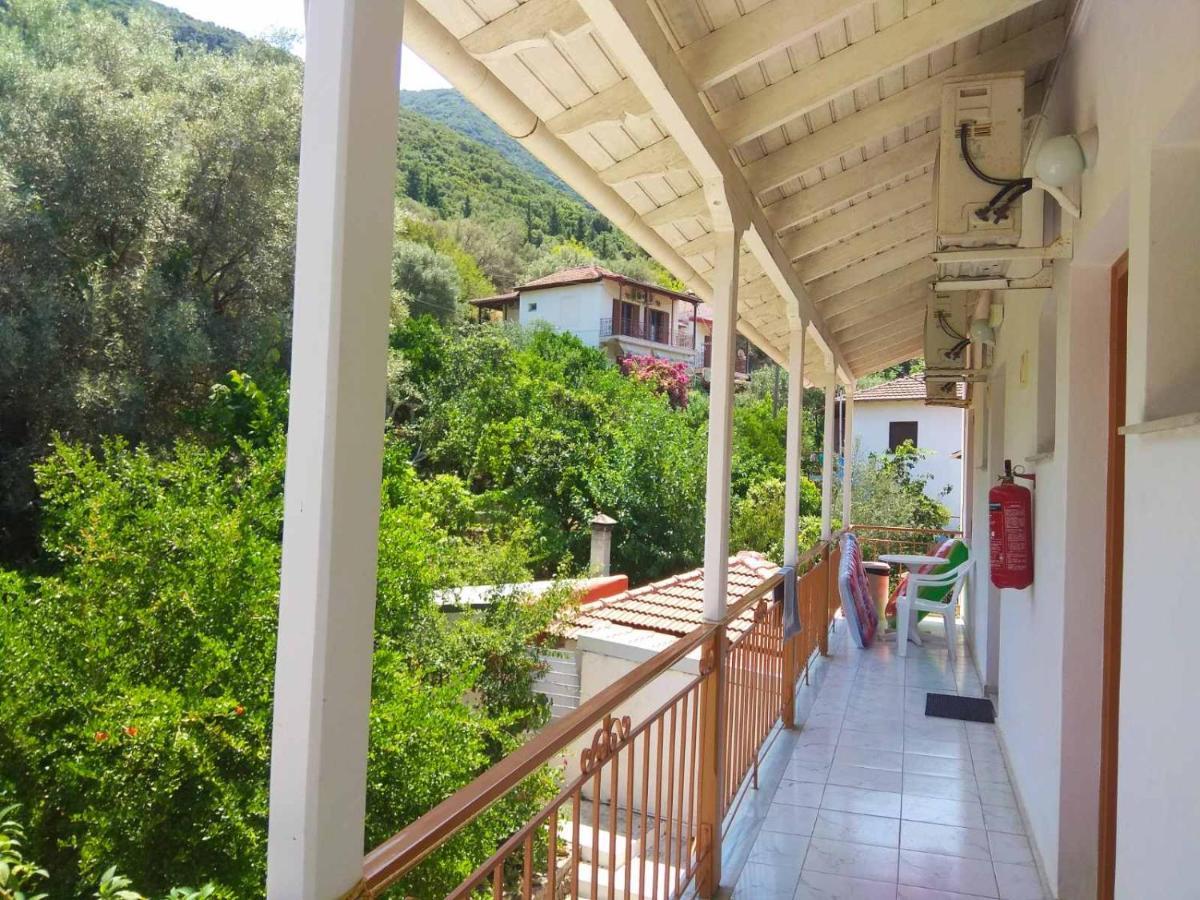 Kostas Studios II Vasilikí Buitenkant foto